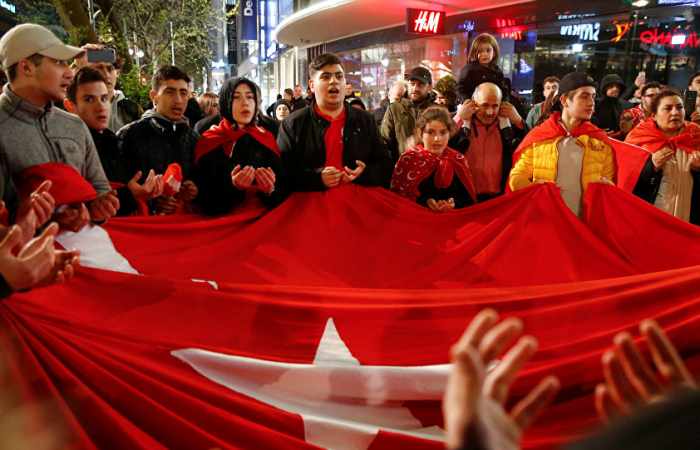 Turquie: manifestations contre les résultats du référendum