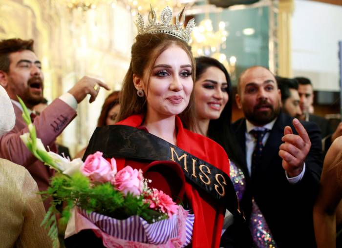 La lauréate et les participantes au concours de beauté Miss Irak 2017 - PHOTOS