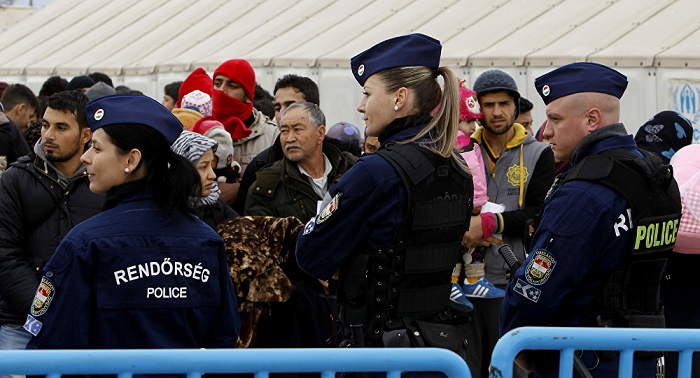 Hungary shuts doors to Balkan route migrants - Prime Minister