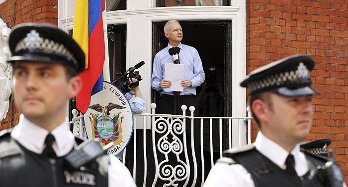 Ecuador decides to allow Sweden to question Assange at London Embassy 