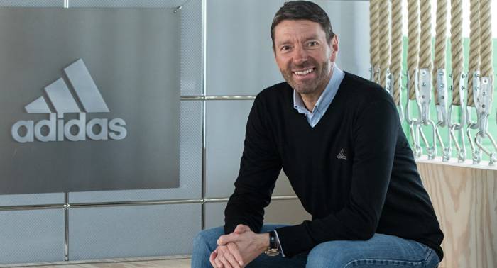 Le PDG d’Adidas rompt le silence sur les sanctions antirusses