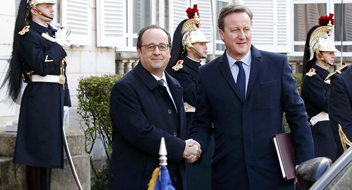 Cameron and Hollande in Crisis Talks Over Brexit as Calais Row Erupts