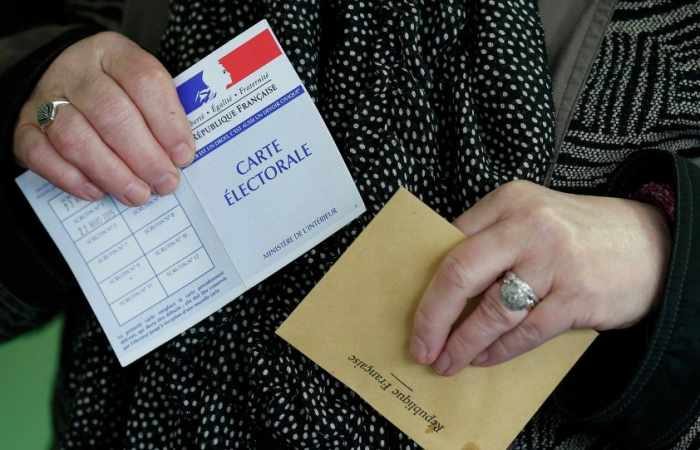 Detienen en Francia a dos sospechosos de planificar atentado