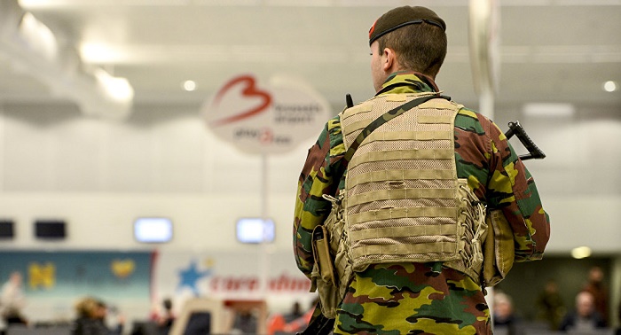 European airports step up security after Brussels attacks