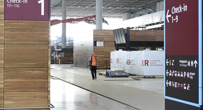 German corruption scandal: Berlin airport engineer, whistleblower poisoned
