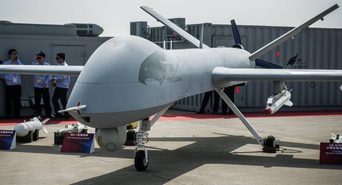 China muestra su primer dron bimotor (vídeo)