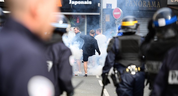 Two Russian fans detained in Lille clashes to be deported from France 