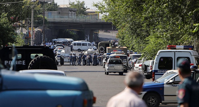 Armed Ggroup holding hostages in Yerevan refuses to surrender