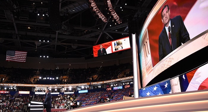 Ted Cruz booed off convention stage after refusing to endorse Trump
