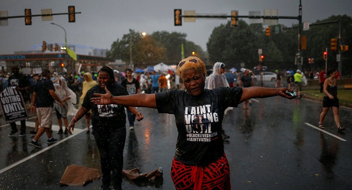 Black Lives Matter protest Hillary Clinton in Philadelphia