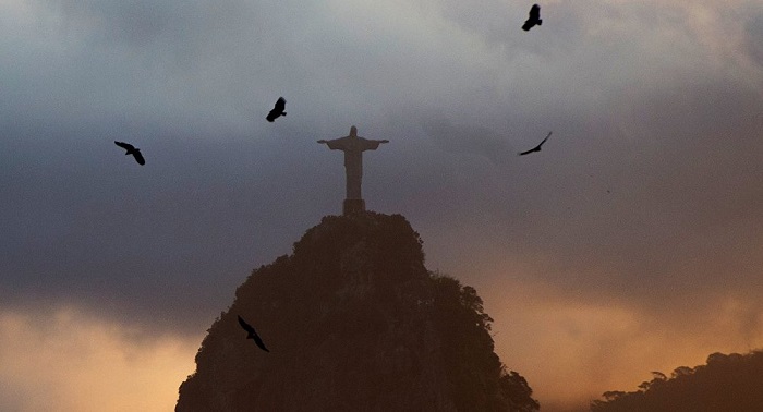 Rio Police detain a dozen Australian athletes over accreditation fraud