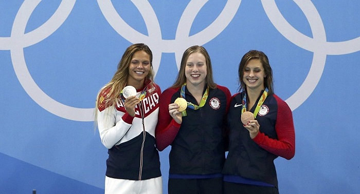 US swimmer King apologizes for Efimova silver medal snub 