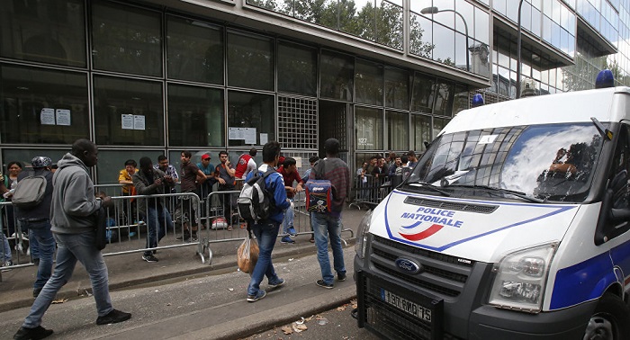 Illegal migrant eats his passport to avoid deportation from France