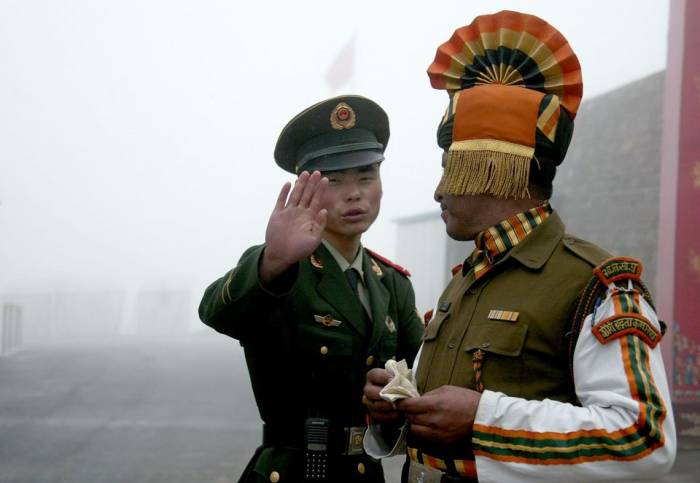L'inde se retire d'une zone frontalière avec la Chine