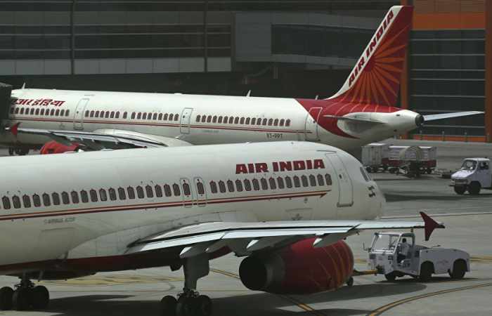 Indian MP assaults airline staffer with footwear, carriers bar him from flying