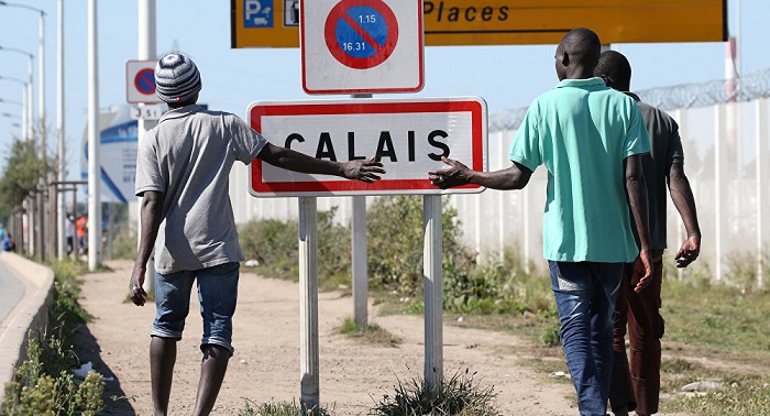 Demolition begins at Calais Refugee Camp in France - LIVE