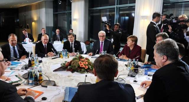 Experts prepare agenda for Normandy Four telephone talks - Kremlin spokesman