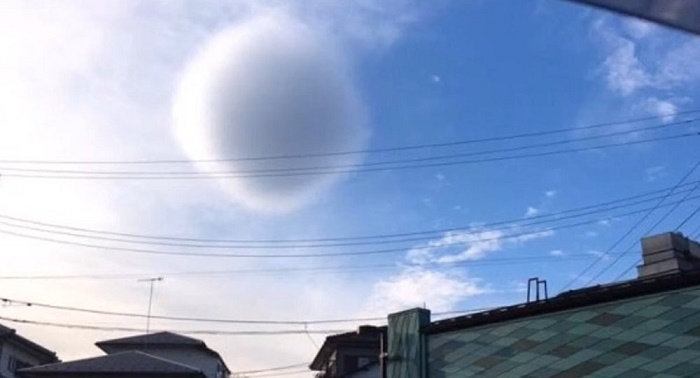 Mysterious spherical cloud appears above Japan