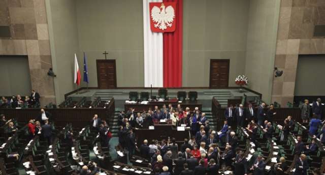 Polish Defense, Foreign Ministers dismissed 
