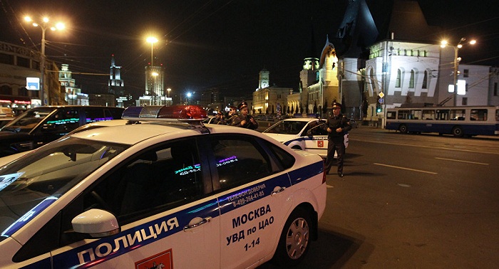Up to 3,000 people evacuated from Moscow railway stations amid explosion threats