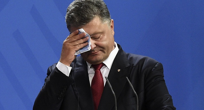 Trump, Ukraine President Poroshenko to Speak by Phone Saturday - White House 