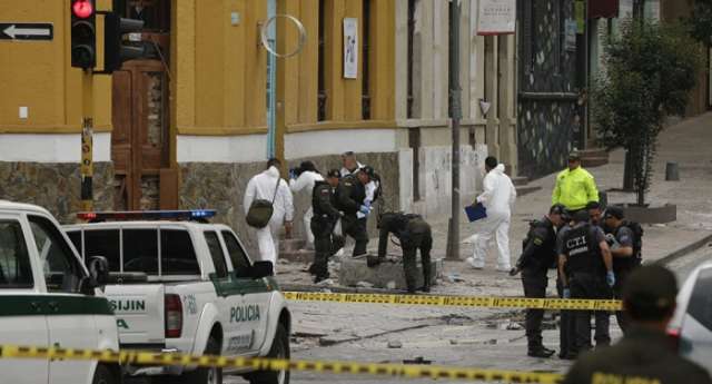 Two blasts in Colombian port kill 6, injure 23 Two blasts in Colombian port kill 6, injure 23