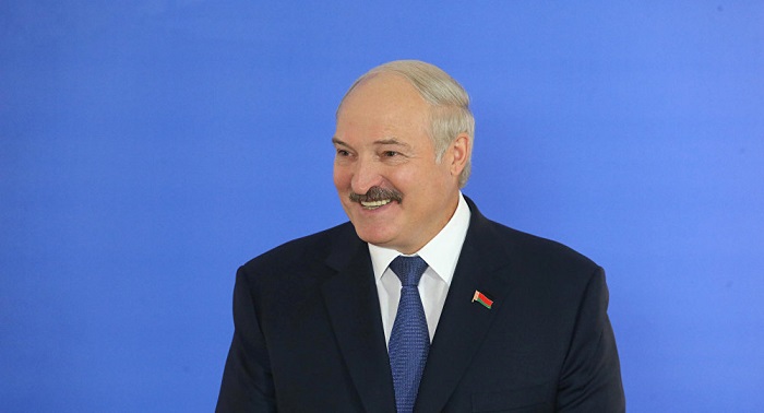 El presidente Lukashenko parte a Catar y a los Emiratos Árabes  