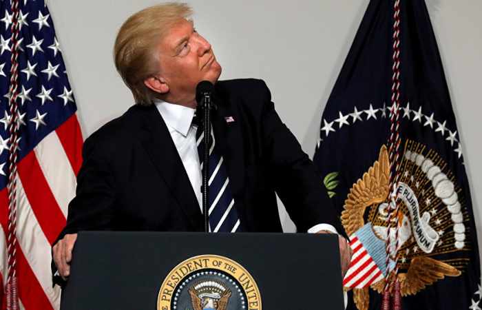Trump blames 'Fake Media' for his low approval rating