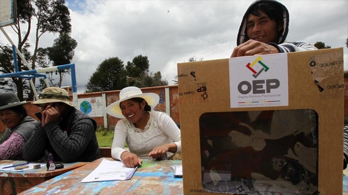 Primeros resultados de referendo boliviano sobre autonomía