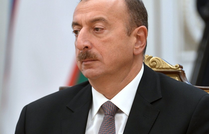 El presidente de Azerbaiyán aboga por relanzar consultas sobre Karabaj