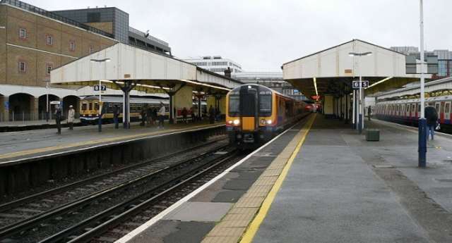 Train derailment near Wimbledon station causes London tube delays