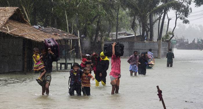 Aumenta a 147 el número de muertos por aludes en Bangladés