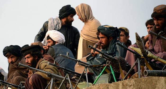 Talibán reivindica la autoría del ataque a una base afgana de EEUU