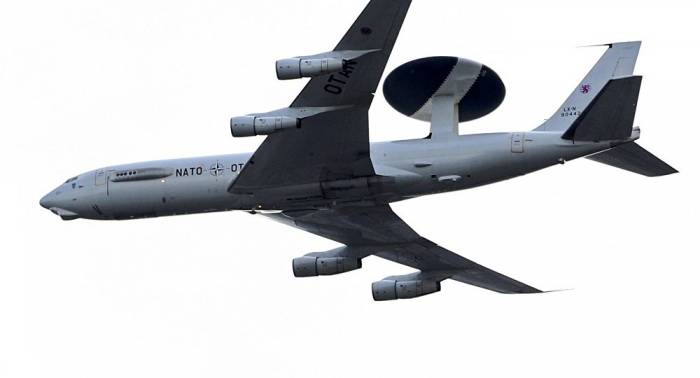 La OTAN ampliará el apoyo a la coalición antiterrorista con aviones AWACS