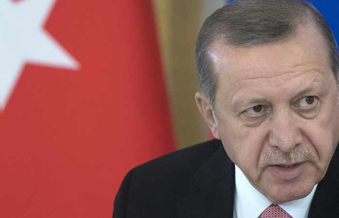 Erdogan promete responder a Siria por "los ataques contra Turquía"