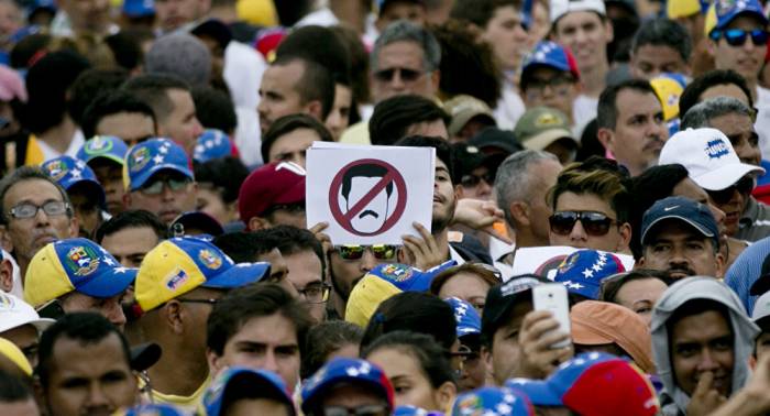 La UE crítica la detención de dos líderes opositores en Venezuela