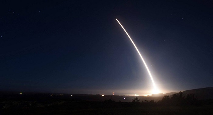 ¿Cómo EEUU planea competir con Rusia en la esfera de las armas nucleares?  