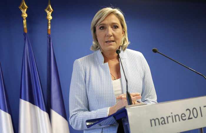 Le Pen: "El señor Macron es débil" para hacer frente al terrorismo