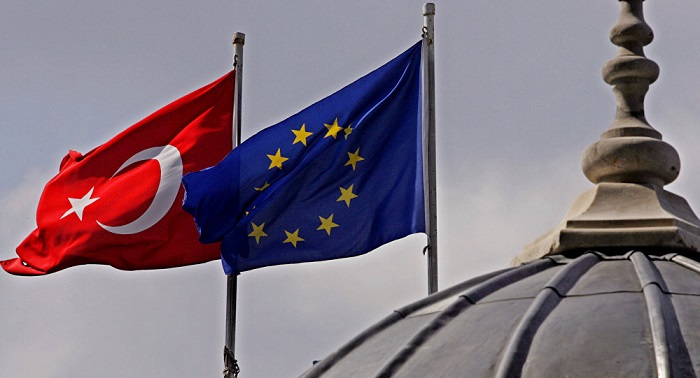 El Parlamento Europeo aprueba la resolución que insta a congelar la adhesión de Turquía a la UE  