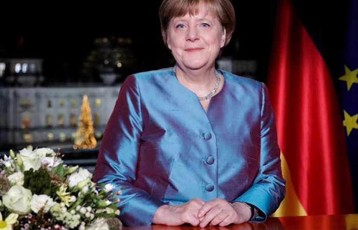 Angela Merkel viene a Moscú
