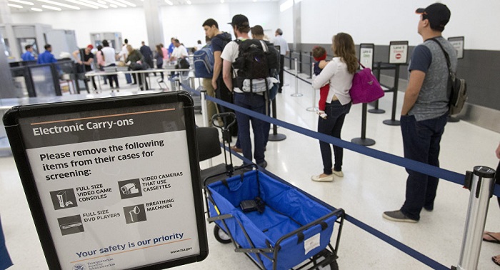 El atacante del aeropuerto de Fort Lauderdale disparaba a quemarropa  