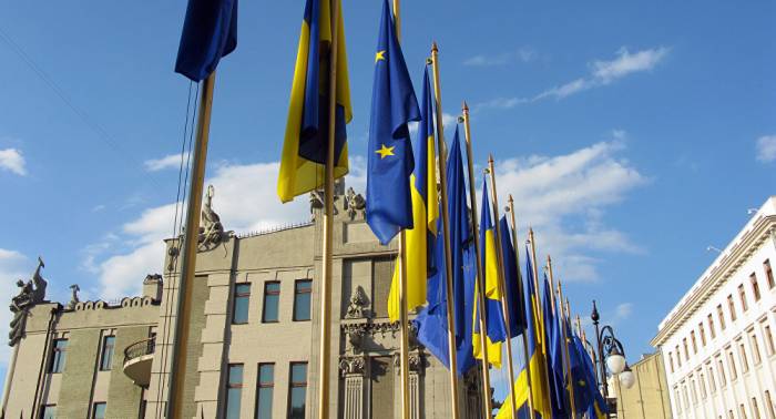 El Consejo de la UE y la Eurocámara firman la normativa que suprime los visados para los ucranianos