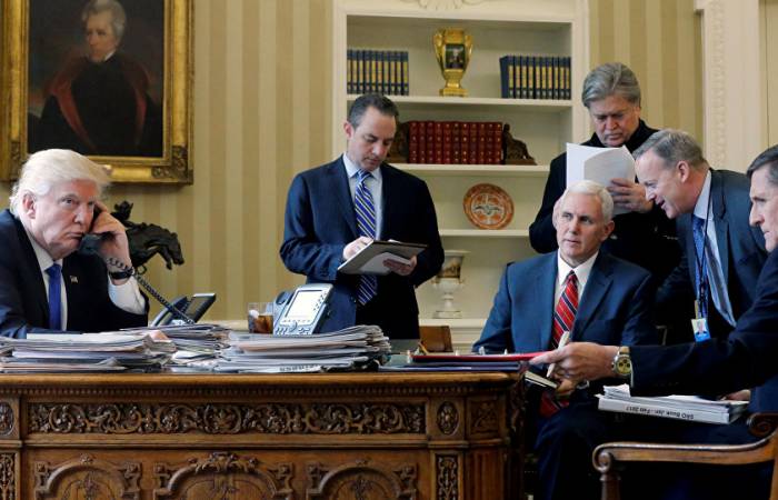 Asesor del presidente ruso califica de positiva la conversación entre Putin y Trump