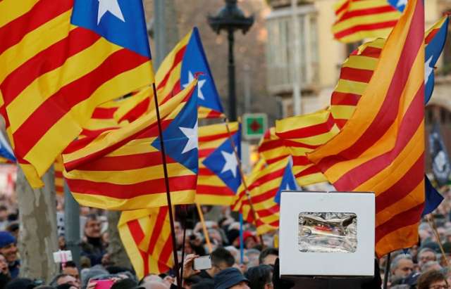 Fiscal pide 9 años de inhabilitación para el exconsejero catalán por la consulta soberanista