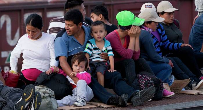 Parlamento de Ecuador pide evaluar proceso de deportación de sus migrantes desde EEUU