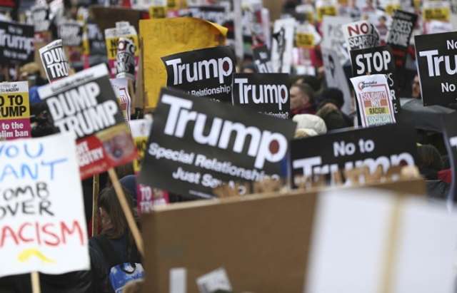 Trump acusa a Obama de organizar protestas por todo el país