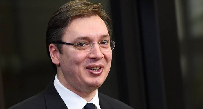 Vucic deja el cargo de primer ministro para asumir la presidencia de Serbia