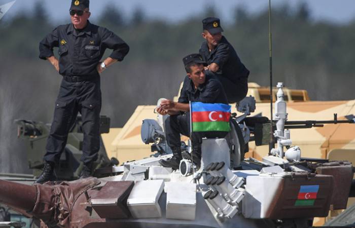 Azerbaiyán moviliza 1.000 soldados para las maniobras militares con Turquía