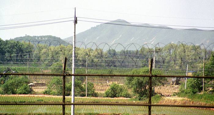 Seúl denuncia el lanzamiento de "un objeto no identificado" sobre la frontera intercoreana