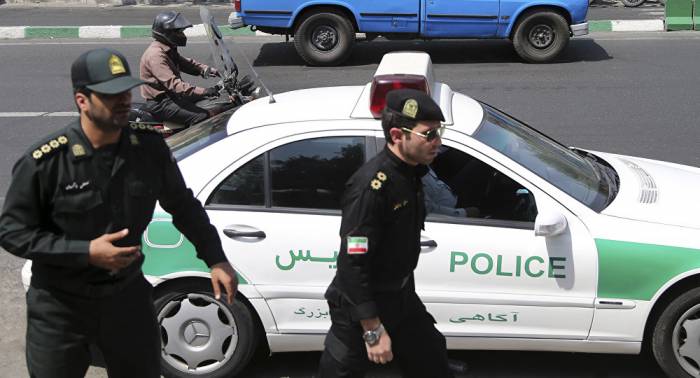 Cinco heridos en un ataque con arma blanca en el metro de Teherán